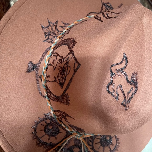 Cowboy Hat - Picture 3 of 9